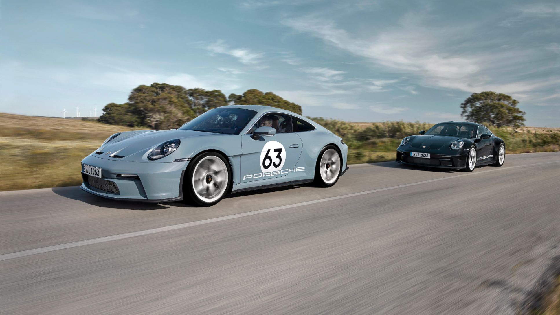 911
