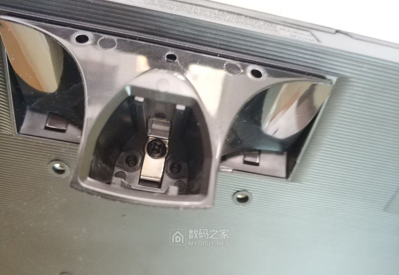 显示器底座怎么拆