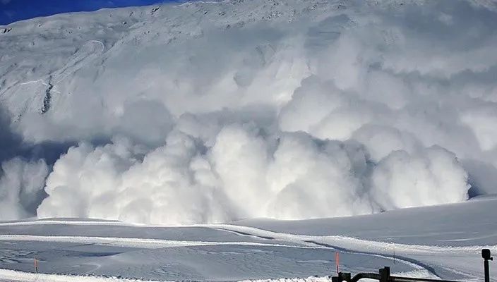 缓存雪崩